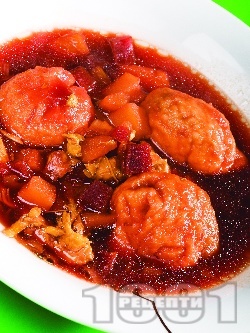 Постна супа борш с червено цвекло и ушки (кнедли) - снимка на рецептата